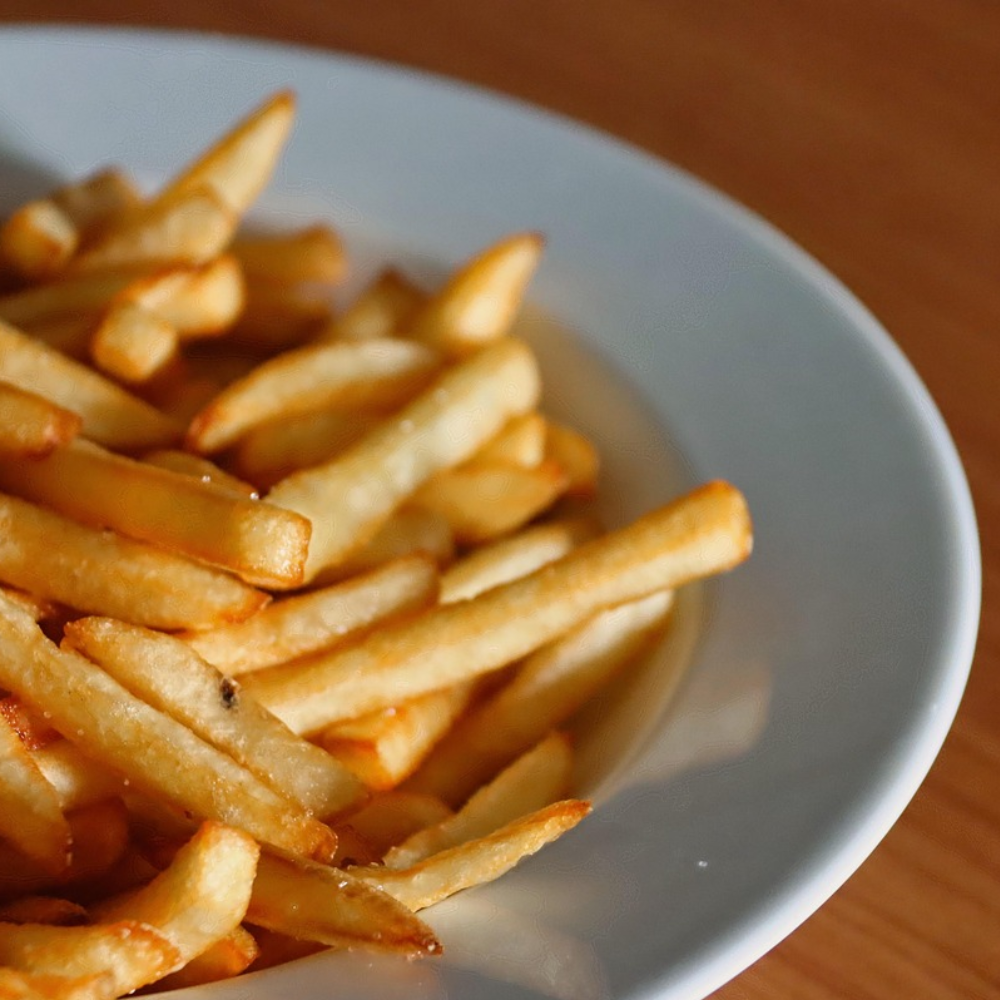 Smikkelmenu (kids)<br><br> Patat (incl. saus) met een snack (incl. saus) en onbeperkt ranja <br><br>€6,50 per kind
